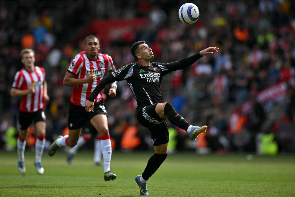 扭起来了，回到老地方的巴特勒